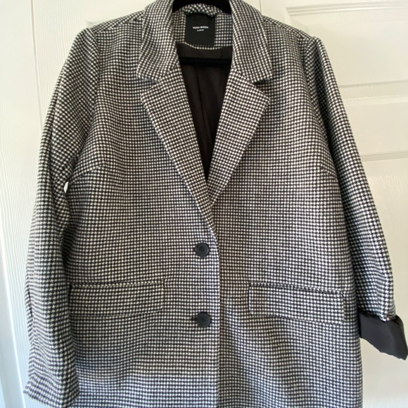 Vera Moda Curve Houndstooth Blazer - Picture 2 of 12